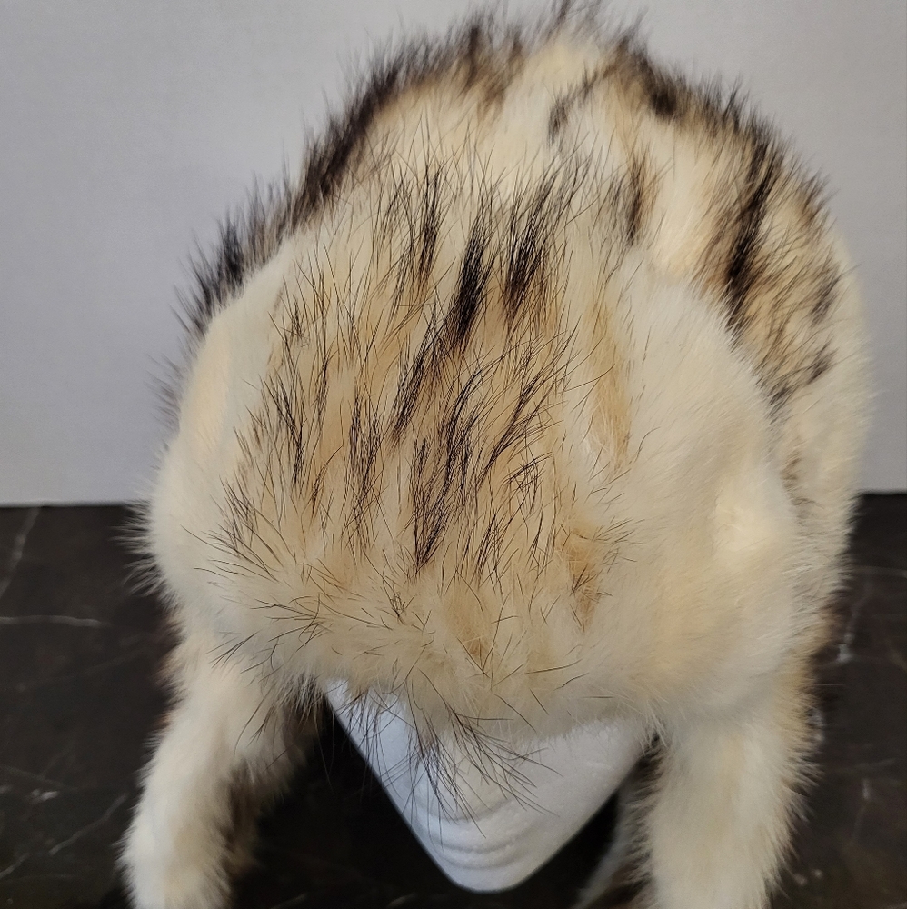 Real Fur - Picture 2 of 15